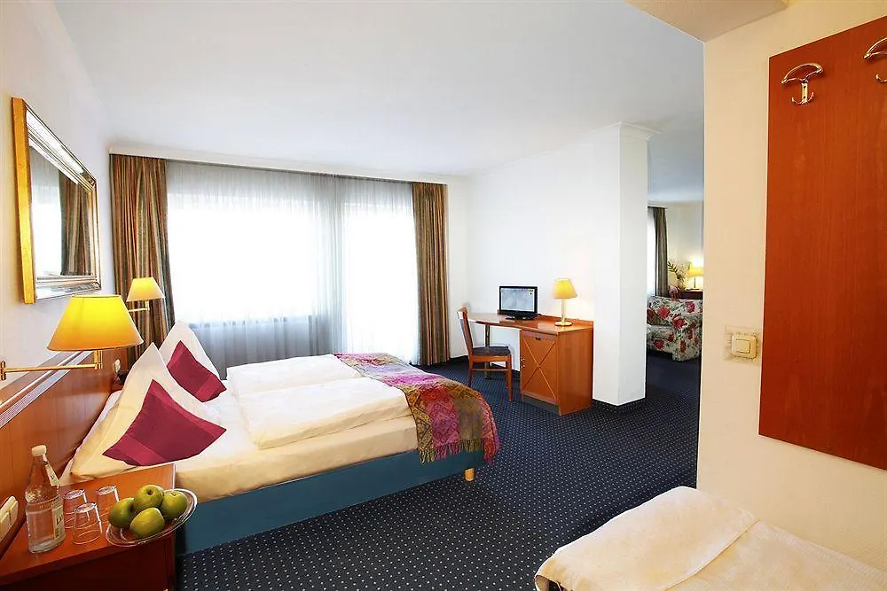 ***  Ina Hotel Royal Cologne Allemagne