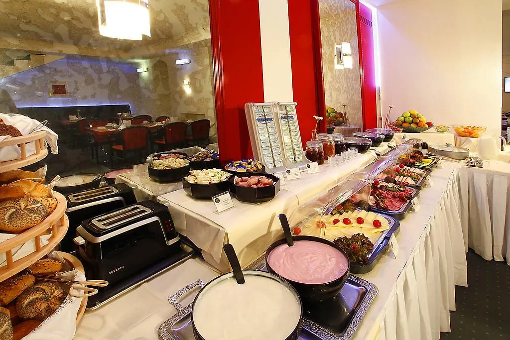 Ina Hotel Royal Colónia Alemanha